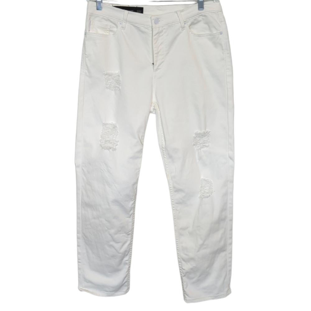 A|X ARMANI EXCHANGE WHITE DISTRESSED BOYFRIEND JEANS SIZE 27. High Rise